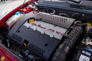 Image 32/40 de Alfa Romeo GT 2.0 JTS (2004)