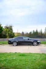 Bild 9/50 von Jaguar XJ 5.0 (2011)