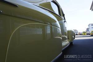 Image 21/50 of Lincoln Zephyr (1947)