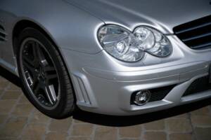 Image 15/40 de Mercedes-Benz SL 55 AMG (2007)