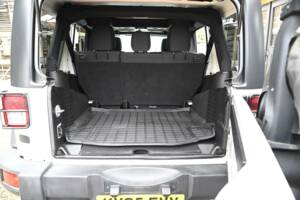 Imagen 50/50 de Jeep Wrangler 3.6 V6 (2015)