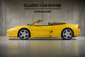 Image 4/100 of Ferrari F 355 Spider (1999)