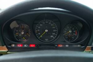 Image 45/50 de Mercedes-Benz 500 SLC (1984)