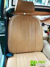 Image 10/10 of MG MGB GT (1977)