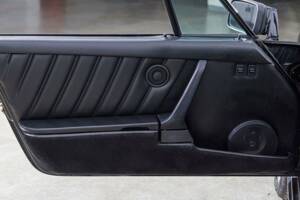 Bild 16/32 von Porsche 911 Carrera 3.2 (1986)