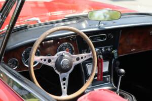 Image 15/50 of Austin-Healey 3000 Mk III (BJ8) (1964)