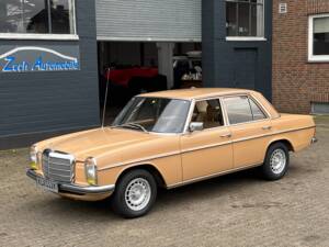Imagen 4/81 de Mercedes-Benz 240 D 3,0 (1976)