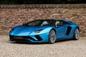 Image 11/50 of Lamborghini Aventador S (2018)