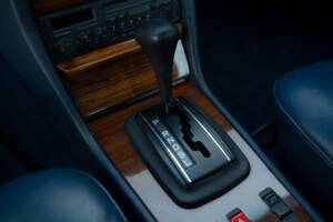 Image 56/62 of Mercedes-Benz 280 CE (1982)