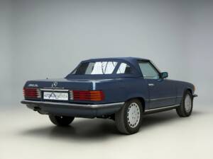 Image 10/23 of Mercedes-Benz 380 SL (1984)