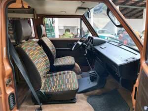 Image 18/46 of Volkswagen T3 Westfalia 1.6 (1981)