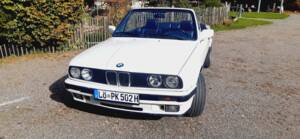 Image 30/55 of BMW 320i (1991)