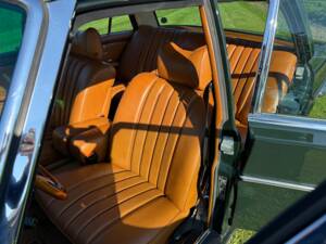 Image 25/39 of Mercedes-Benz 300 SEL 6.3 (1970)