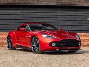 Bild 2/86 von Aston Martin Vanquish Zagato (2016)