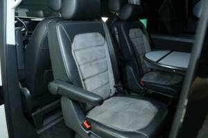 Image 26/50 of Volkswagen T6 Multivan 2.0 TDI (2020)