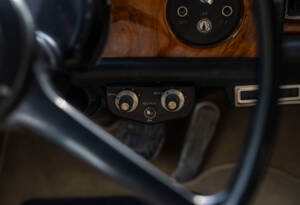 Image 16/22 of Rolls-Royce Silver Cloud III &quot;Chinese Eyes&quot; (1964)
