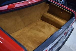 Image 61/94 of Mercedes-Benz 560 SL (1988)