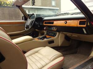 Image 46/99 de Jaguar XJS 5.3 V12 (1990)