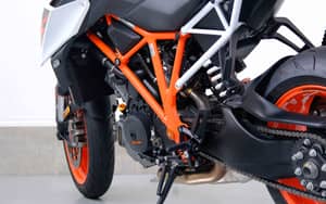 Image 60/83 of KTM 1290 Super Duke R (2018)