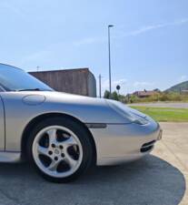 Image 29/50 de Porsche 911 Carrera (1999)