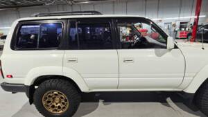 Image 9/48 de Toyota Land Cruiser FJ80 (1992)