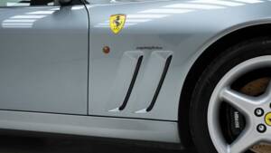 Image 14/15 of Ferrari 550 Maranello (1997)