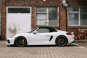 Image 2/70 of Porsche Boxster Spyder (2015)