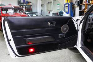 Image 13/26 of Datsun 280 ZXT Turbo (1983)