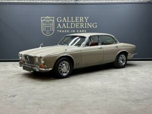 Bild 1/50 von Jaguar XJ 6 4.2 (1972)