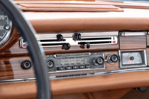 Afbeelding 15/47 van Mercedes-Benz 300 SE (1967)