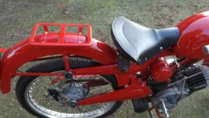 Immagine 11/41 di Moto Guzzi Motoleggera 65 (1952)