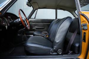 Image 8/38 of Alfa Romeo Giulia GT 1300 Junior (1968)