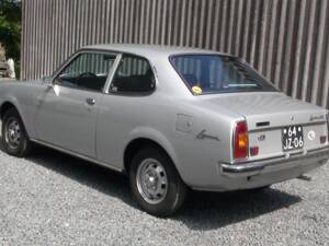 Image 7/8 of Mitsubishi Lancer (1976)