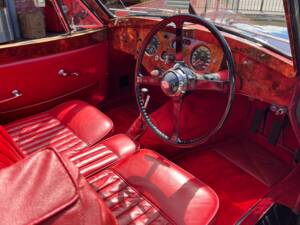Image 18/37 de Jaguar XK 120 DHC (1954)