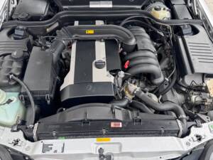 Imagen 13/13 de Mercedes-Benz SL 320 (1996)