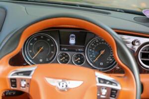 Bild 33/49 von Bentley Continental GTC V8 S (2017)