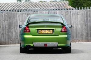 Image 7/45 of Holden LSV R300 (2002)