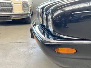 Image 37/50 of Jaguar XJ 8 Sovereign (2000)