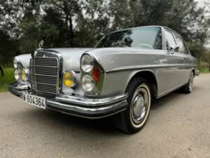 Imagen 4/42 de Mercedes-Benz 250 SE (1967)