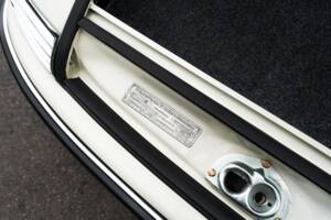 Bild 40/90 von Porsche 911 2.0 E (1969)