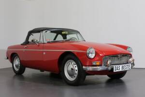 Image 35/49 of MG MGB (1966)