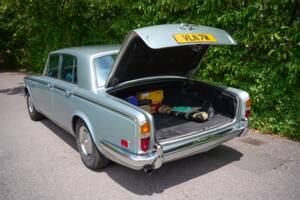 Image 23/46 of Rolls-Royce Silver Shadow I (1974)
