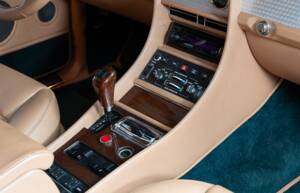 Image 34/43 of Bentley Continental T (1997)