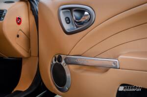Afbeelding 16/19 van Aston Martin V12 Vanquish S (2005)