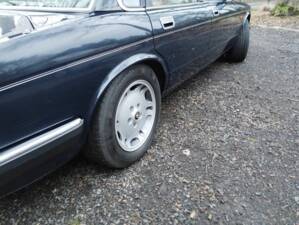 Image 6/8 of Jaguar XJ 6 4.0 (1994)