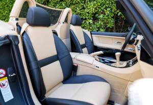 Image 26/30 of BMW Z8 (2003)
