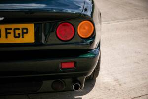 Bild 29/32 von Aston Martin V8 Coupé (1998)