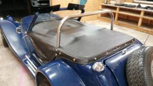 Image 7/19 of Invader Peak Morgan replica (1987)