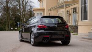 Image 6/60 of Alfa Romeo 147 3.2 GTA (2003)