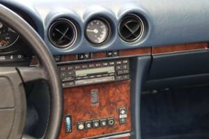 Image 35/50 de Mercedes-Benz 560 SL (1988)